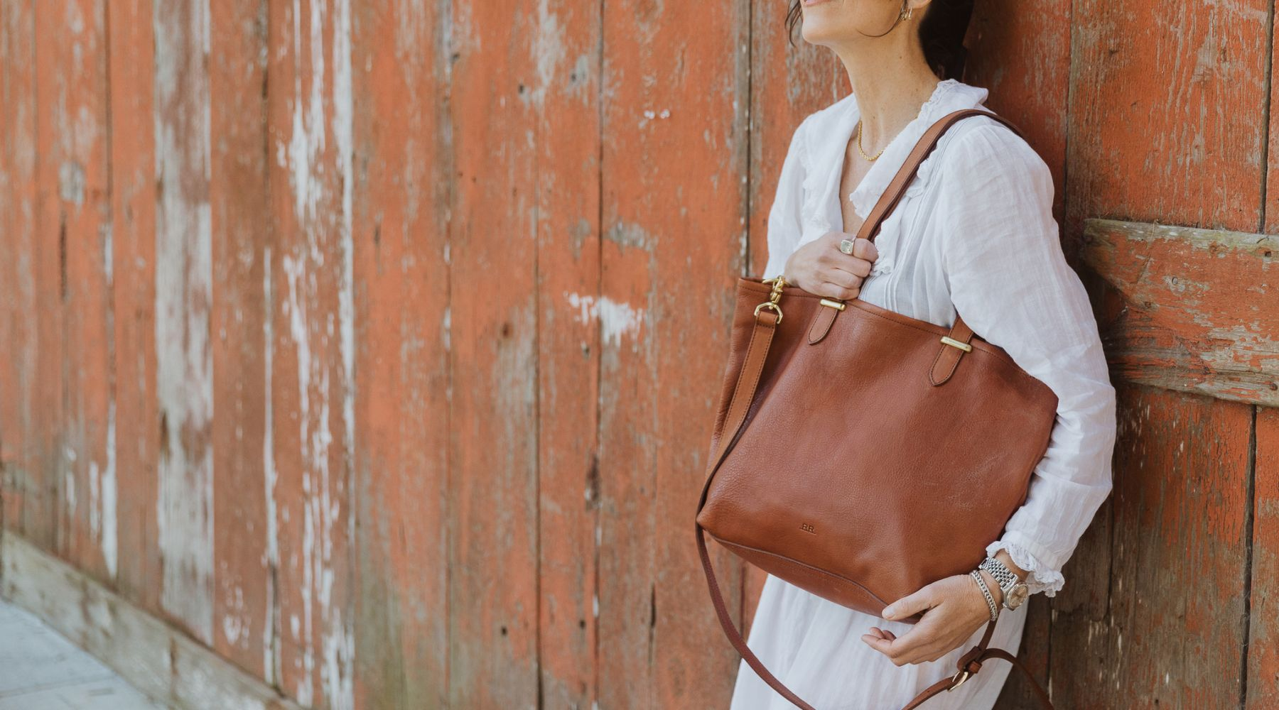 Best-selling, heirloom-quality leather goods and accessories.